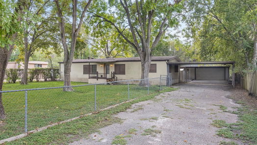 Houston 1-story, 5-bed 5615 Green Pines Drive-idx