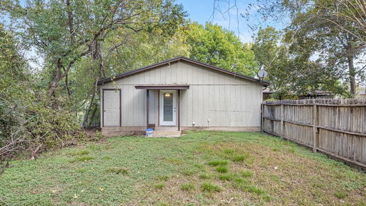 Houston 1-story, 5-bed 5615 Green Pines Drive-idx