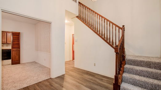 Houston 2-story, 3-bed 6415 Greenvale Lane-idx