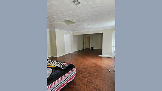 Houston 2-story, 5-bed 5914 Foresthaven Drive-idx