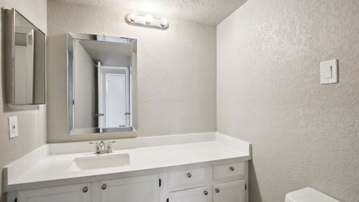 Houston 2-story, 3-bed 4702 Brooklawn Drive-idx