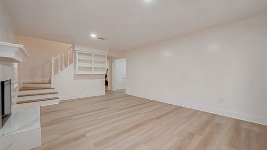 Houston 2-story, 7-bed 5902 Templegate Drive-idx