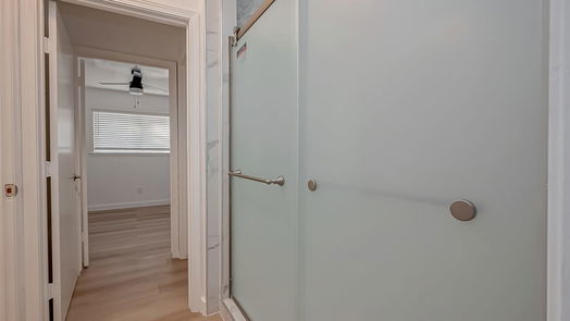 Houston 2-story, 7-bed 5902 Templegate Drive-idx