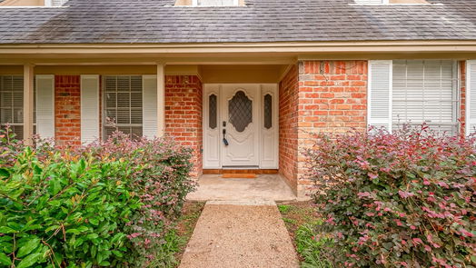 Houston 2-story, 7-bed 5902 Templegate Drive-idx