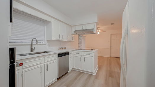 Houston 2-story, 7-bed 5902 Templegate Drive-idx