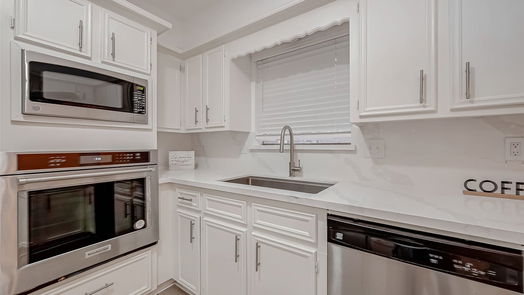 Houston 2-story, 7-bed 5902 Templegate Drive-idx