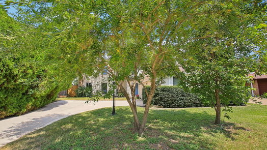 Houston 2-story, 4-bed 4910 Brooklawn Drive-idx