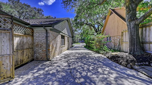 Houston 1-story, 4-bed 5722 Havenwoods Drive-idx