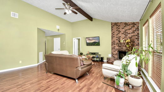 Houston 1-story, 3-bed 4718 Silver Frost Drive-idx