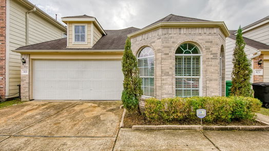 Houston 1-story, 3-bed 819 Forest Thicket Lane-idx