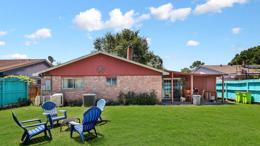 Houston 1-story, 3-bed 1906 Delphi Lane-idx