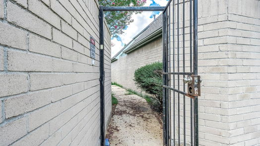 Houston 1-story, 3-bed 2418 Brandy Mill Road-idx