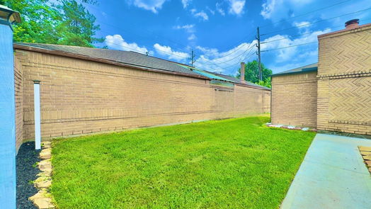 Houston 1-story, 3-bed 2407 Blackridge Road-idx