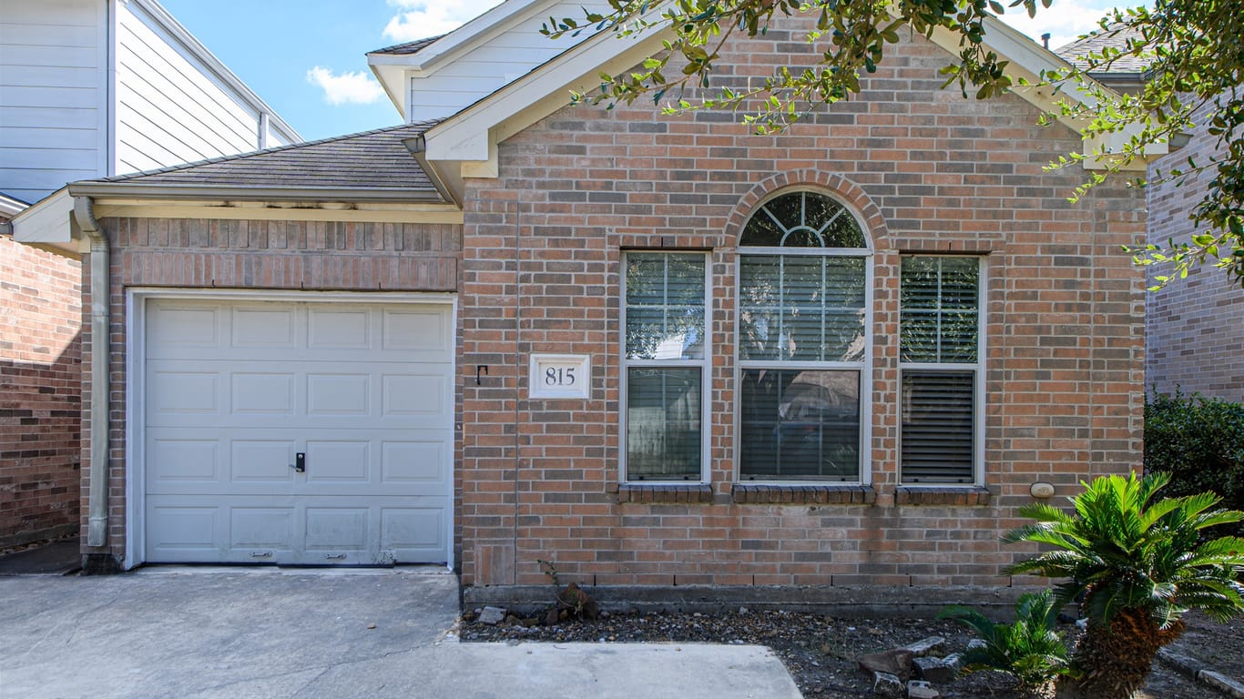 Houston 2-story, 3-bed 815 Forest Bark Lane-idx