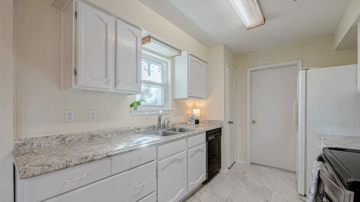 Houston 1-story, 4-bed 11851 Ironstone Court-idx