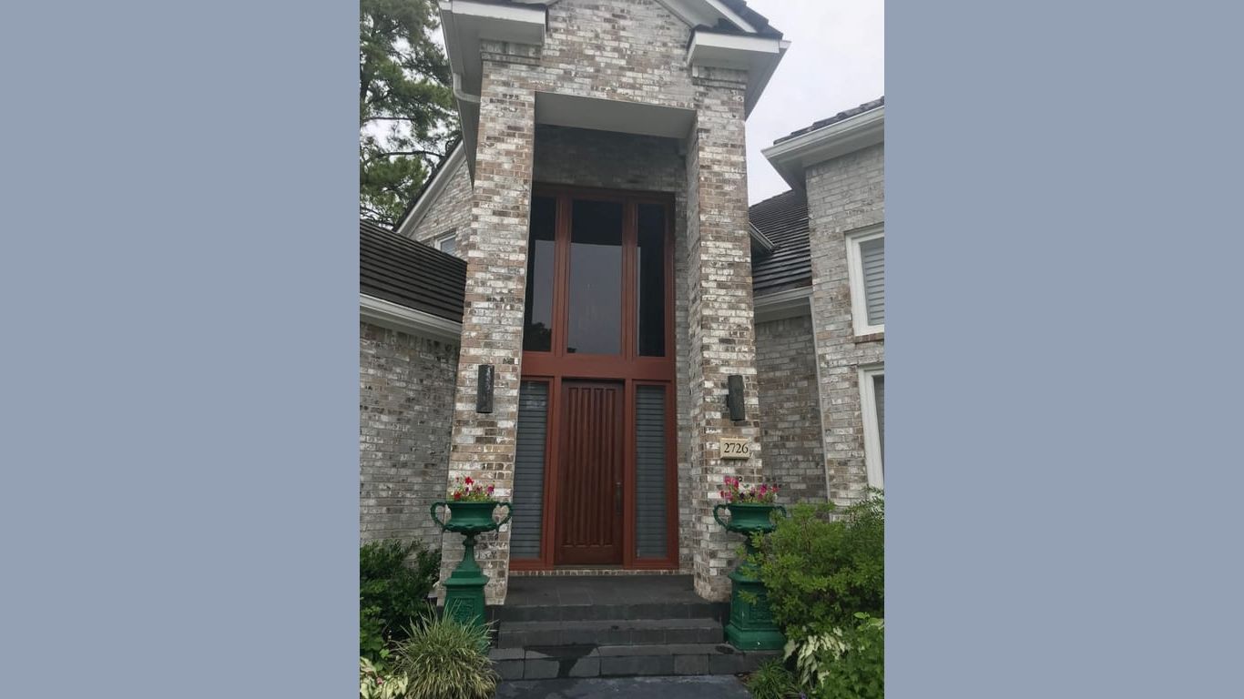 Houston 2-story, 3-bed 2726 N Southern Oaks Drive-idx