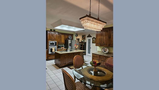 Houston 2-story, 6-bed 15206 Dawnbrook Drive-idx