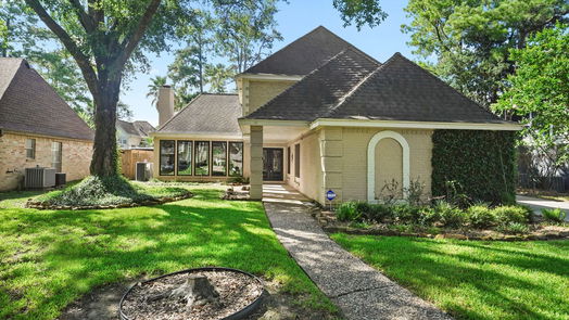 Houston 2-story, 5-bed 3606 Windbriar Court-idx