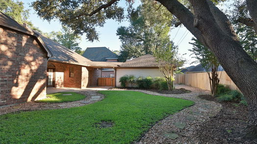 Houston 2-story, 3-bed 15103 Dawnbrook Drive-idx