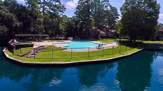 Houston 1-story, 2-bed 112 Old Bridge Lake-idx