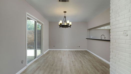 Houston 1-story, 2-bed 112 Old Bridge Lake-idx