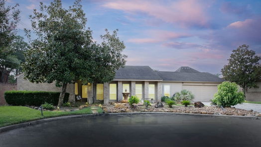 Houston 1-story, 2-bed 112 Old Bridge Lake-idx