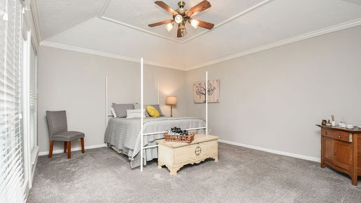 Houston 1-story, 2-bed 5718 Champions Glen Drive-idx