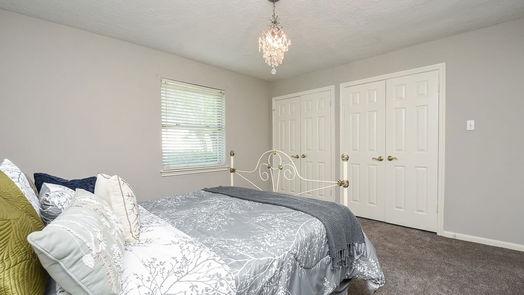 Houston 1-story, 2-bed 5718 Champions Glen Drive-idx