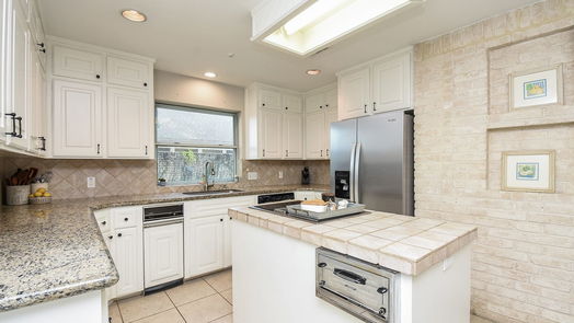 Houston 1-story, 2-bed 5718 Champions Glen Drive-idx