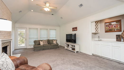 Houston 1-story, 2-bed 5718 Champions Glen Drive-idx
