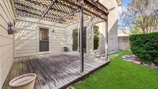 Houston 2-story, 3-bed 204 Old Bridge Lake-idx