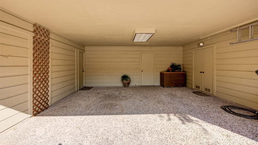 Houston 2-story, 3-bed 204 Old Bridge Lake-idx
