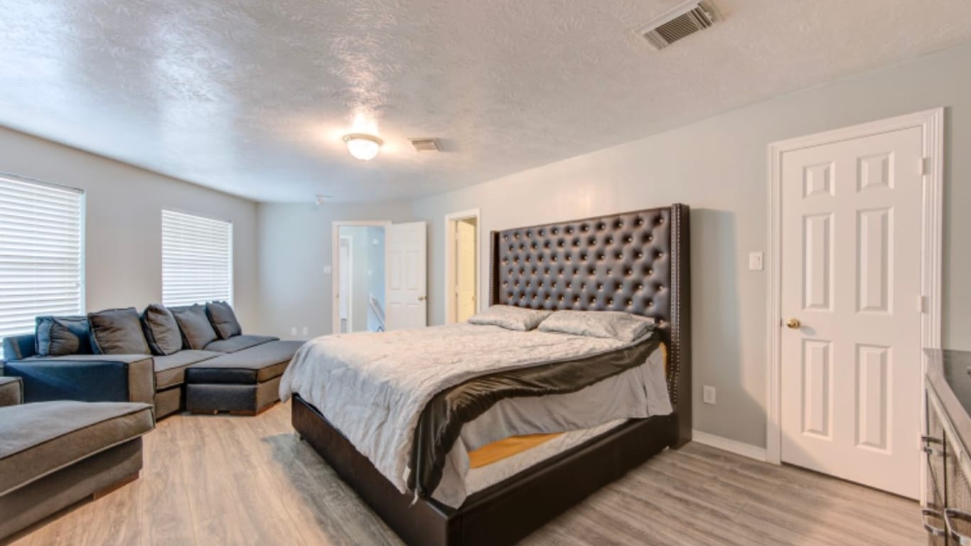 Houston 2-story, 5-bed 4715 Kings Way-idx