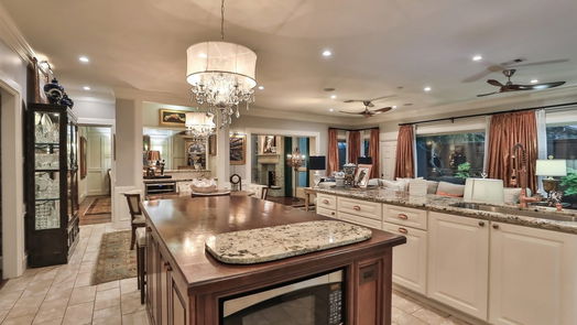 Houston 2-story, 4-bed 6922 Fawncliff Drive-idx