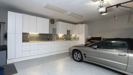 Houston 2-story, 4-bed 6922 Fawncliff Drive-idx