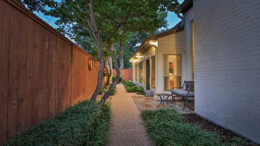 Houston 2-story, 4-bed 6922 Fawncliff Drive-idx