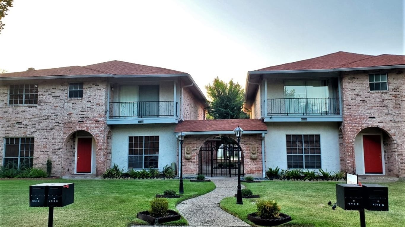 Houston 2-story, 12-bed 4710 Cashel Circle Circle-idx