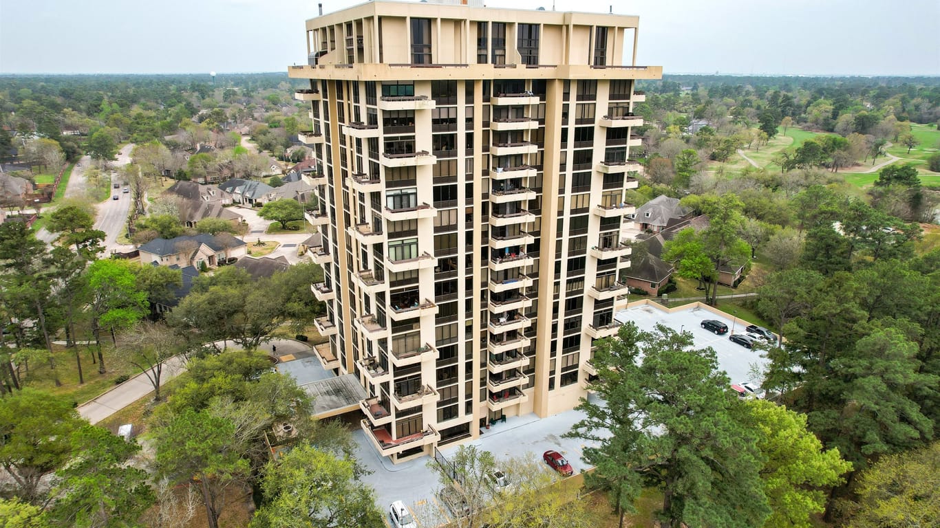 Houston null-story, 2-bed 14655 Champion Forest Dr 305-idx