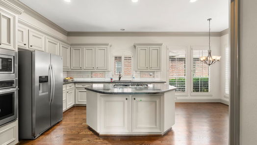 Houston 1-story, 3-bed 20 Villa Bend Drive-idx