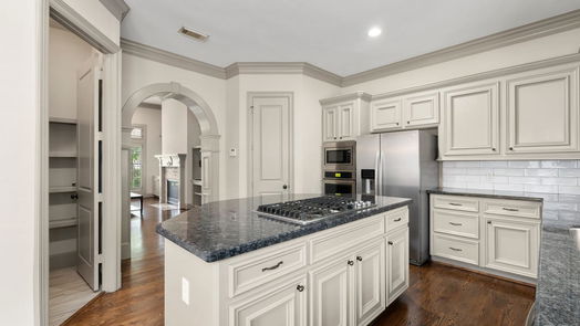 Houston 1-story, 3-bed 20 Villa Bend Drive-idx