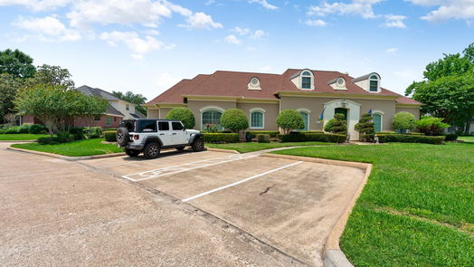 Houston 1-story, 3-bed 20 Villa Bend Drive-idx