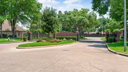 Houston 1-story, 3-bed 20 Villa Bend Drive-idx