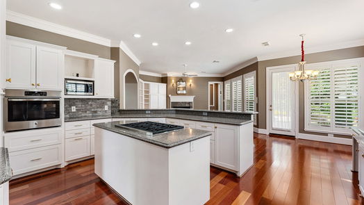 Houston 1-story, 3-bed 28 Champion Villa Drive-idx