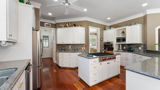 Houston 1-story, 3-bed 28 Champion Villa Drive-idx