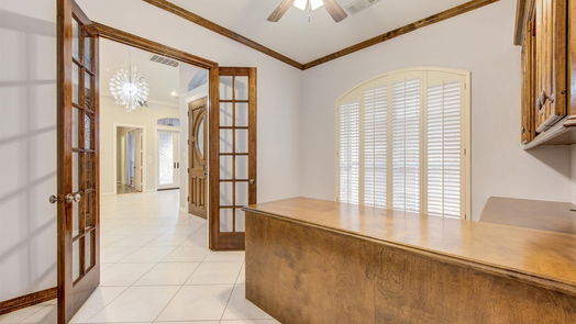 Houston 1-story, 3-bed 63 Champions Court Place-idx