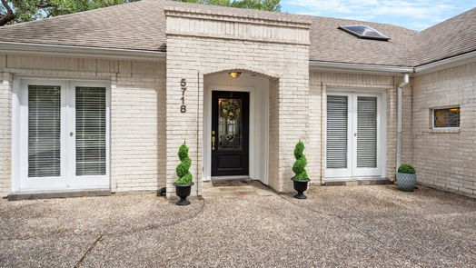 Houston 1-story, 2-bed 5718 Champions Glen Drive-idx