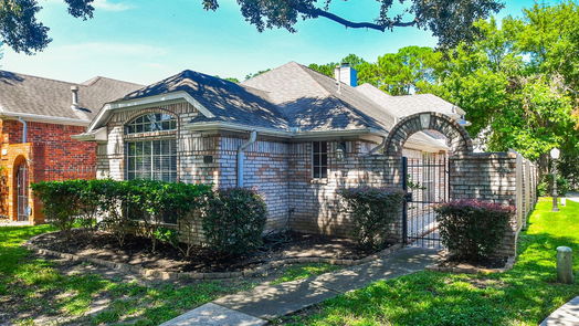 Houston 1-story, 3-bed 6614 Tournament Drive-idx