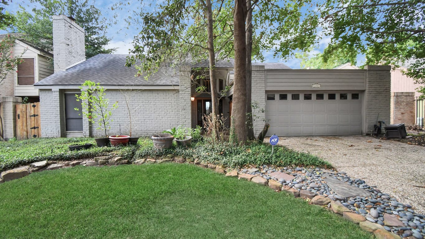 Houston 2-story, 3-bed 170 Old Bridge Lake-idx