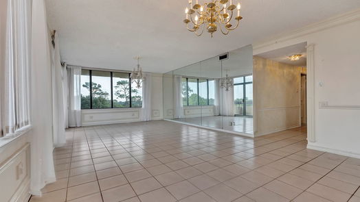 Houston null-story, 2-bed 14655 Champion Forest Drive 702-idx