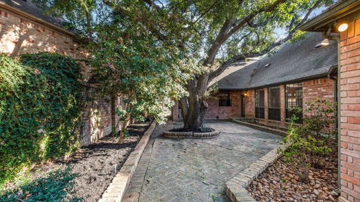 Houston 1-story, 3-bed 5106 Olympia Fields Lane-idx